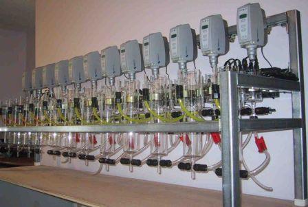 Laboratory scale or bench scale solvent extraction pilot plant.